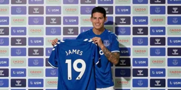 ¿Dónde comprar la camiseta del Everton con el 19 de James?