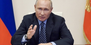 Putin afirma que la vacuna rusa contra el coronavirus es segura y efectiva