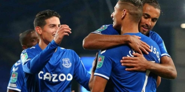 Everton vs. Brighton en vivo. James Rodríguez, titular