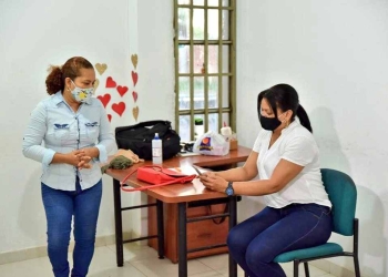 Madres cabeza de hogar, prioridad en el Ingreso Solidario