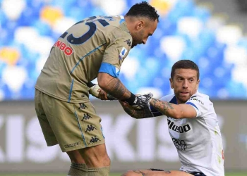 Napoli de David Ospina goleó al Atalanta con Zapata y Mojica