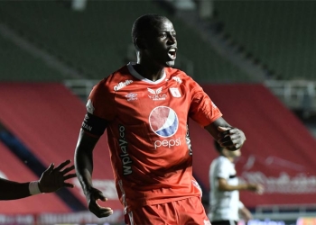 ¡Oficial de América de Cali sobre la salud de Adrián Ramos!