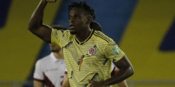 Duván Zapata y su primer gol en Eliminatorias
