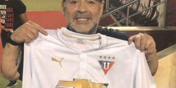 El magnífico homenaje en el fútbol de Ecuador a Maradona