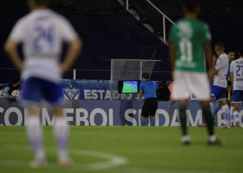 Lo que dice la prensa argentina del arbitraje del Vélez - Cali