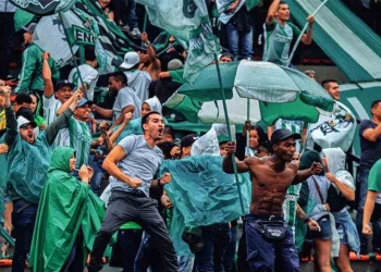 Mensaje directo de la barra Los Del Sur a Atlético Nacional