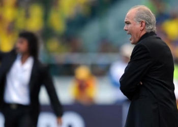 Alejandro Sabella fue internado de urgencia en Argentina