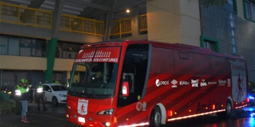América de Cali se presentó en el estadio para el partido ante Cúcuta Deportivo