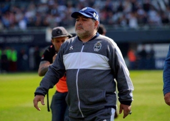 Diego Armando Maradona ingresó a un hospital de Argentina