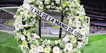 Estadio Azteca le rindió homenaje a Diego Maradona