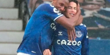 No compramos a James para defender