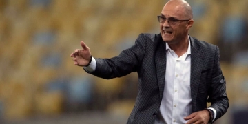 Alfredo Arias podría dejar al Deportivo Cali por las amenazas que recibió el equipo