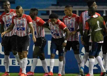 Pasado en el exterior y Selección: otro extremo que quiere Junior para 2022