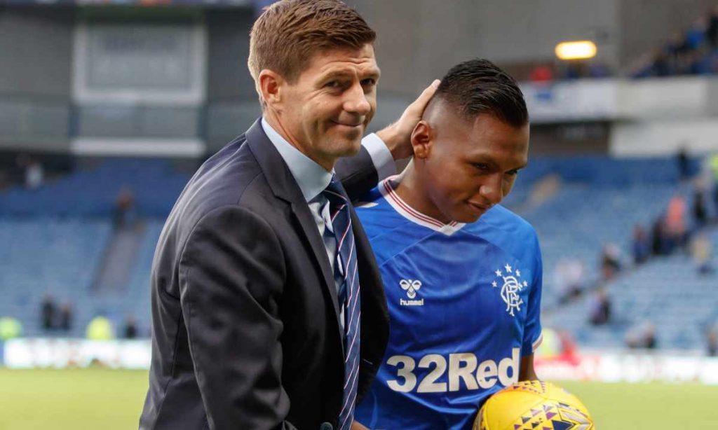 Steven Gerrard otra vez habló de Alfredo Morelos: "Me gusta trabajar con él"