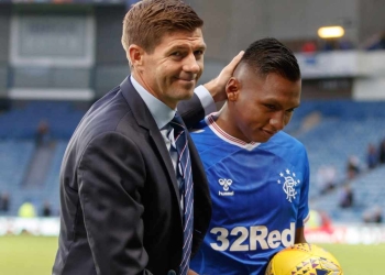 Steven Gerrard otra vez habló de Alfredo Morelos: "Me gusta trabajar con él"