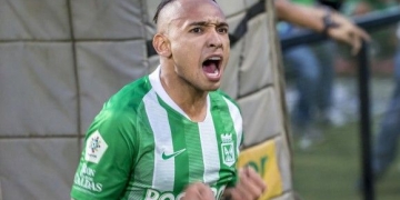 Jarlan Barrera mandó callar a un hincha del Junior