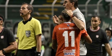 La gente pone nombres que jamás pedí Guimarães sobre los rumores