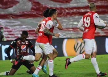 Santa Fe también hizo 50 puntos… ¡Y América fue su verdugo!