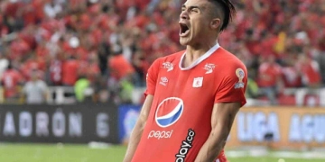 Sigue firme su representante lo quiere sacar del América