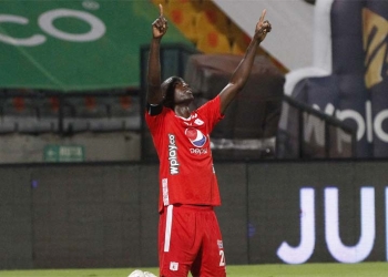 Adrián Ramos sobre el DT de América de Cali: “Estamos en semifinales gracias al trabajo que él nos ha inculcado”