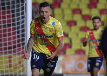¿Quién es el delantero con más de 100 goles en México que llega a Deportes Tolima?
