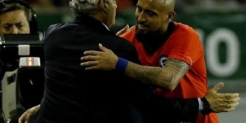 Reinaldo Rueda ya se habría despedido de los referentes de Chile, empezando por Arturo Vidal