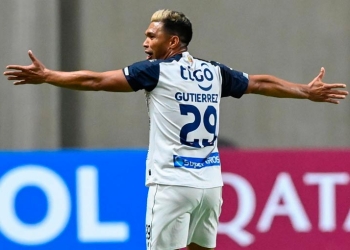 Teo Gutiérrez y un deseo para su futuro: "Piloteo el avión para volver a River Plate"