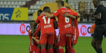 América confirmó casos positivos de Covid-19 después de vacaciones