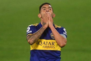 Carlos Tévez confirmó grave estado de salud de su papá