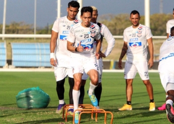 Él es Fabián Sambueza