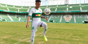 Jeison Lucumí no continuará en Elche le están buscando equipo