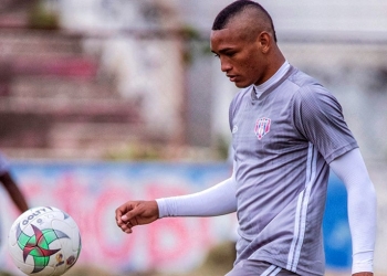 El defensor que llamó Millonarios, pero está más cerca de Junior