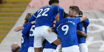 Everton se sacudió: Ganó después de 22 años en Anfield