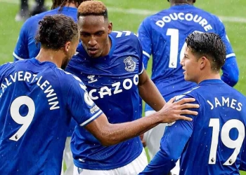 James y Mina, titulares con Everton ante el complicado Leeds de Marcelo Bielsa