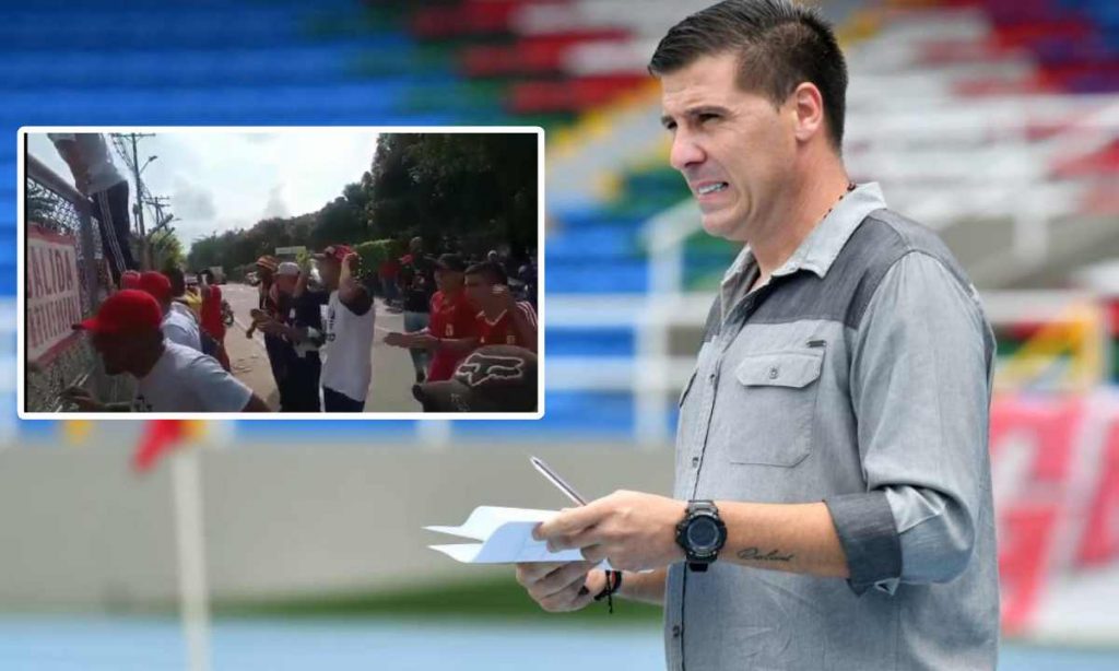 La barra del América de Cali fue hasta la sede del equipo a pedir resultados