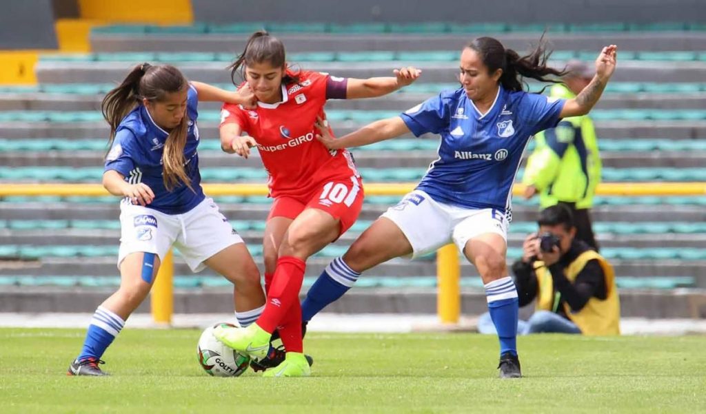 De mal en peor: la Liga Femenina 2021 durará menos de dos meses