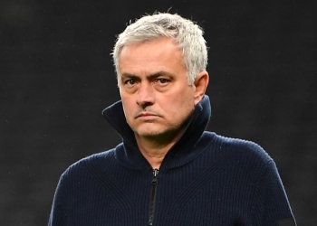 Quedaron eliminados en el Mundial y quieren a Mourinho como entrenador