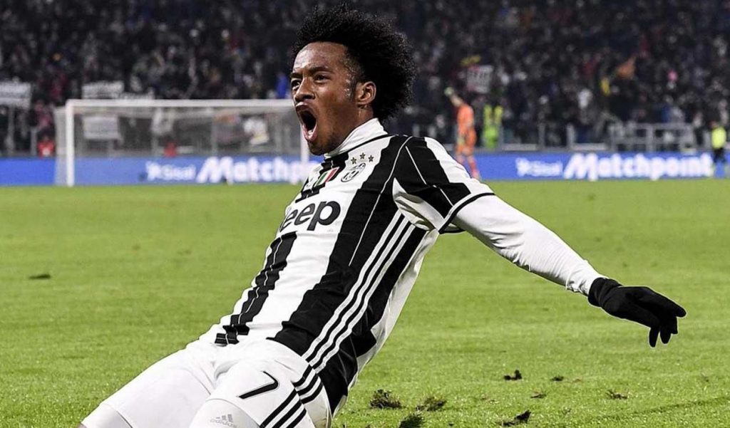 Cuadrado entre los defensas más goleadores