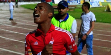 Tulio Gómez confirmó las negociaciones con Jeison Lucumí