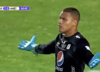 Joel Graterol: de la impresionante atajada al reclamo a sus compañeros