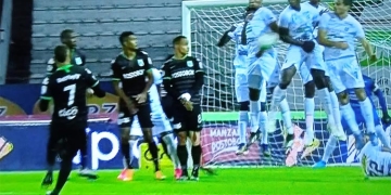 ¿Y eso? El reclamo de Atlético Nacional en juego ante Once Caldas