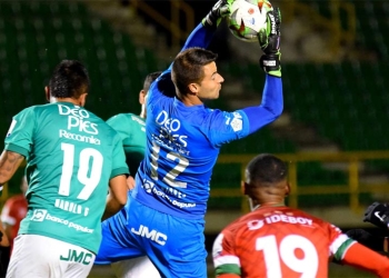 La historia del arquero de Deportivo Cali: "Lo que pasé me hizo madurar y me ayudó a crecer"