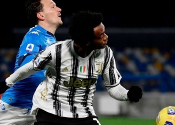 ¡Cuadrado prende las alarmas! No salió al campo en el segundo tiempo del Napoli vs. Juventus