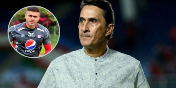 Alexandre Guimaraes: "Me da pena ver a Carlos Sierra tanto tiempo parado"