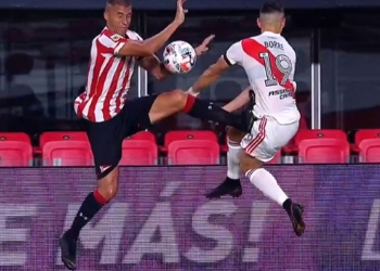 Santos Borré: de la brutal patada a la nueva opción para salir de River Plate