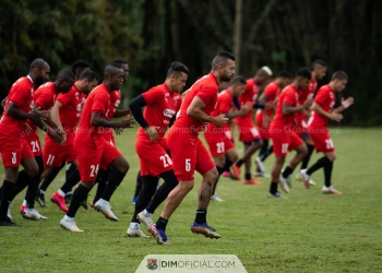 Continúan las malas noticias para DIM: brote de COVID-19 en el plantel