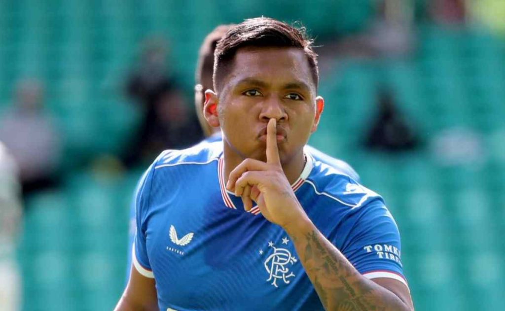 En Escocia le dan palo a Alfredo Morelos: "Es una completa vergüenza para el Rangers"