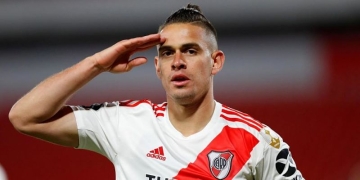 ¡Inolvidable Borré! En River Plate homenajearon al colombiano durante un partido