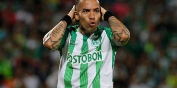 Video: Dayro Moreno fue sacado borracho de un bar por hinchas de Oriente Petrolero