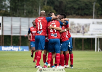 Dos jugadores del DIM: del departamento médico al aislamiento por COVID-19